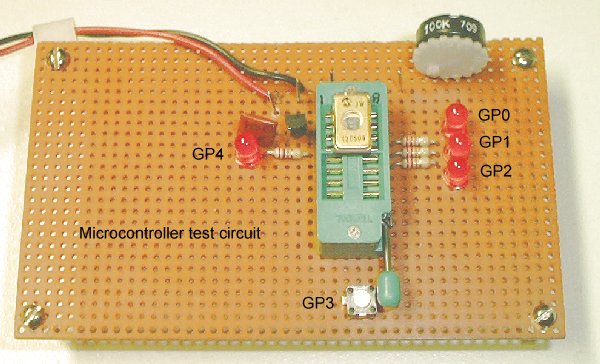 Microcontroller test circuit